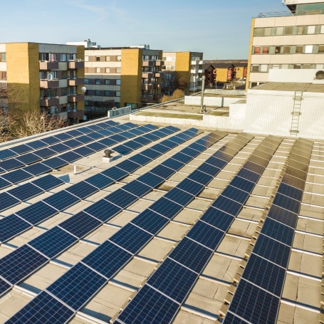 instalación de paneles solares en empresas, edificios y oficinas
